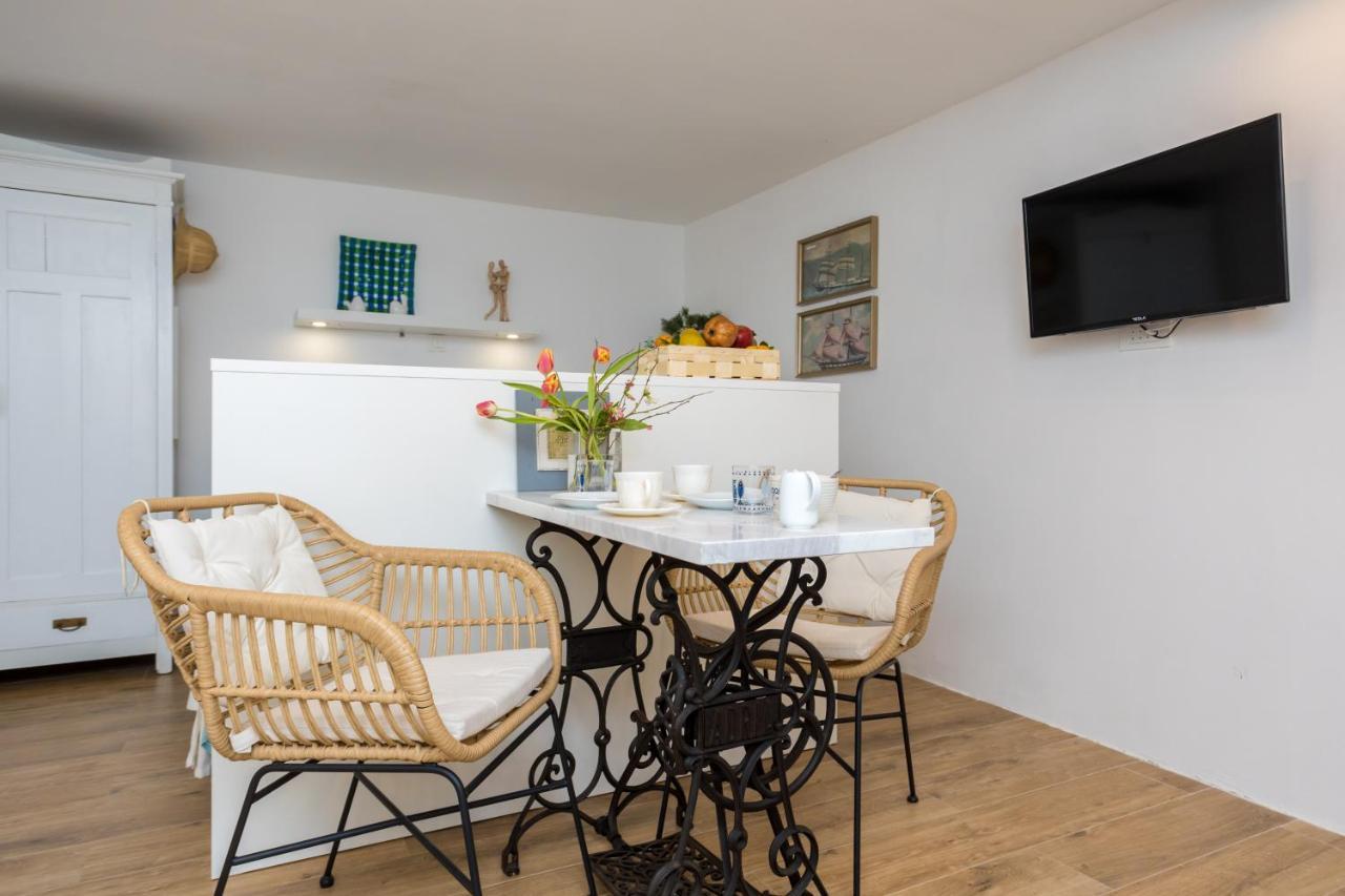 Charming Studio Apartment At House Rustica With Terrace And Nearby Parking Punat Ngoại thất bức ảnh