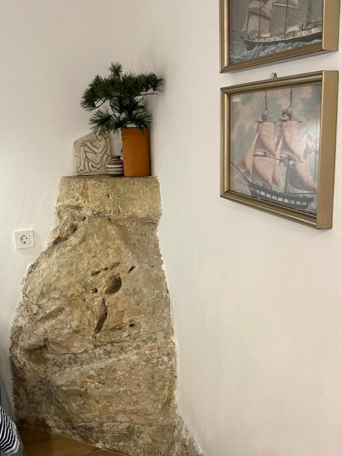 Charming Studio Apartment At House Rustica With Terrace And Nearby Parking Punat Ngoại thất bức ảnh