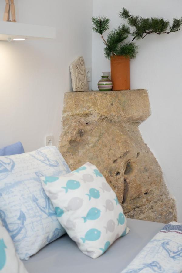 Charming Studio Apartment At House Rustica With Terrace And Nearby Parking Punat Ngoại thất bức ảnh